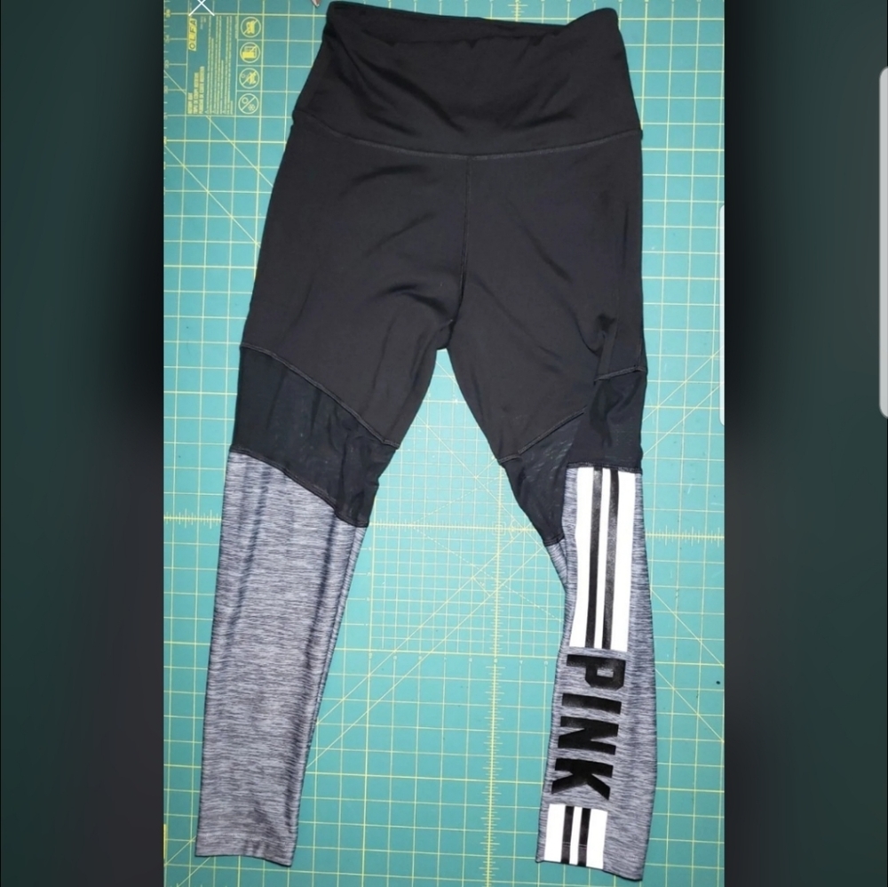 Victoria Secret PINK ultimate leggings
